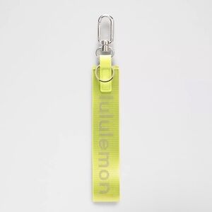 NWT Lululemon Never Lost Keychain - Discontinued Color: Melt